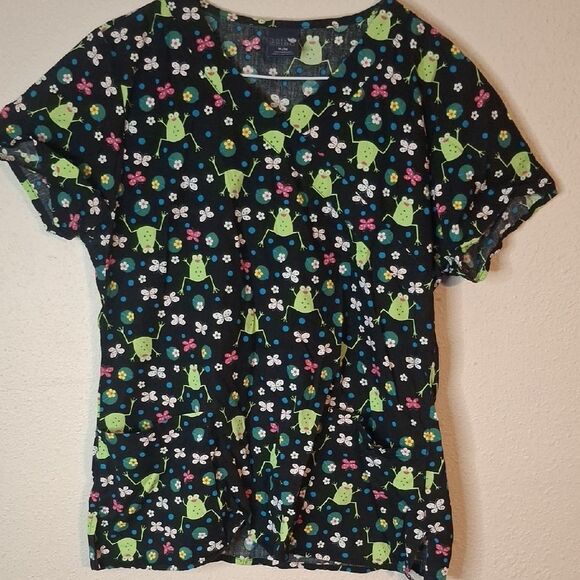 Zoe + Chloe Frog Print Black Scrub top size medium - Picture 1 of 7